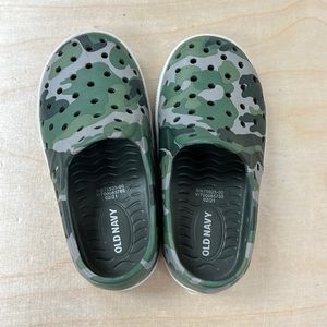Boys Camouflage Slip On Shoes Size 7